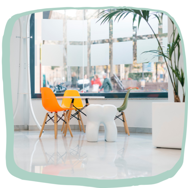https://www.clinicajoseemilio.es/wp-content/uploads/2023/06/Clinica-Dental-en-Albacete-Jose-Emilio-640x640.png