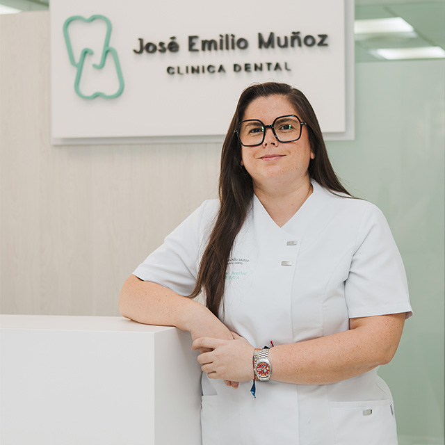 https://www.clinicajoseemilio.es/wp-content/uploads/2026/03/CaridadIsabel-clinicajoseemilio.jpg